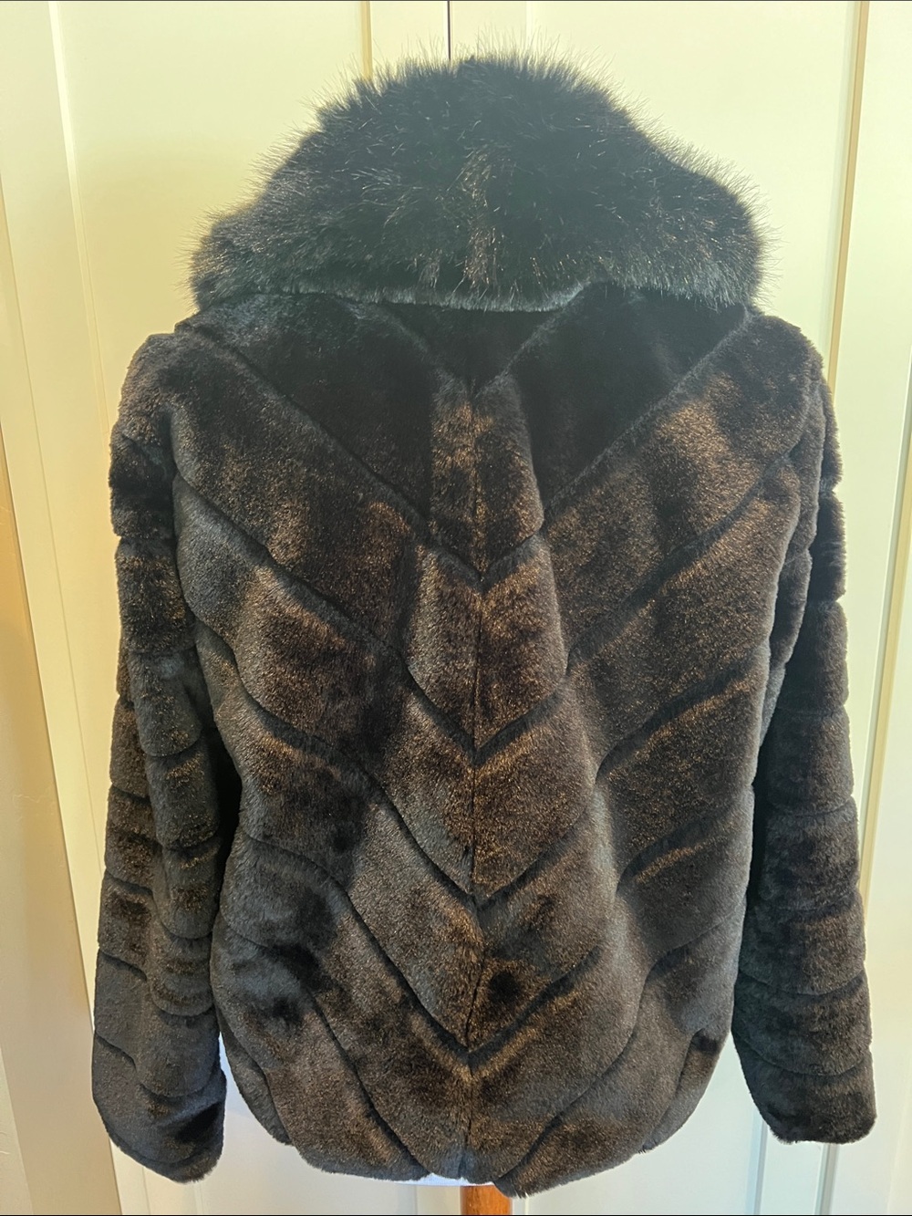 Cavalini Black Faux Fur Shawl-Collar Teddy Jacket Size L EUC - Picture 5 of 8